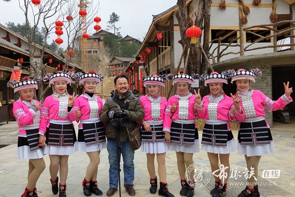 陈如敏：独立摄影师、布依族山歌传承者 (3).jpg