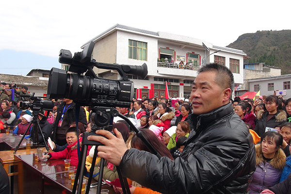 邓继良：中国民俗摄影协会会员 (5).jpg