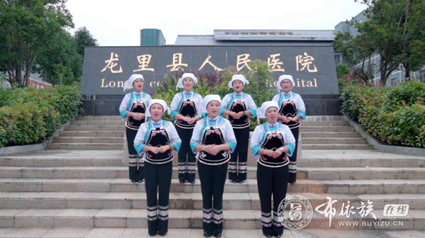 邓守强：龙里布依山歌唱响新时代 民族文化绽放文明之花 (18).jpg