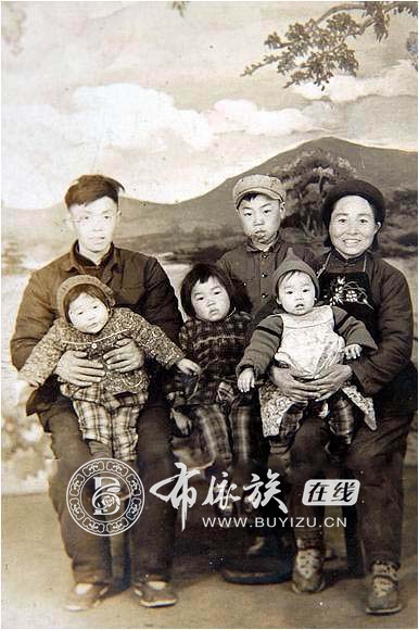 秦跃珍：把《好花红》唱给毛主席听的第一人 (1).jpg