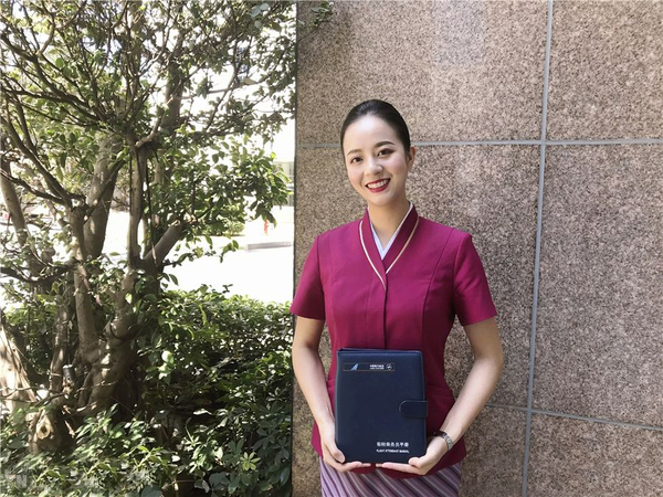 吴忠娅：执着“蓝天梦”的布依族女孩（4）.jpg