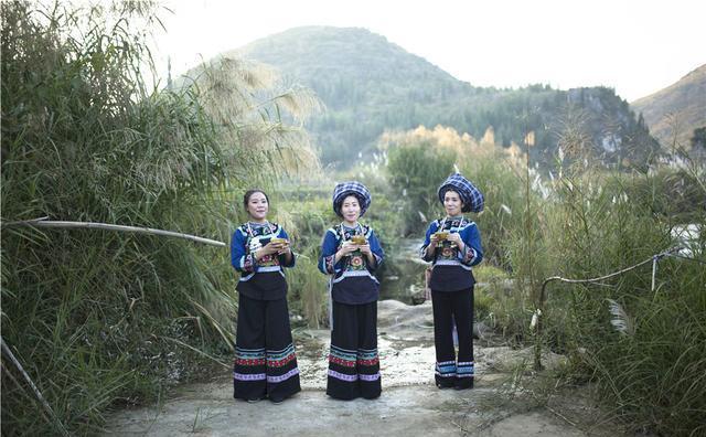 布依源百越姑娘多动情