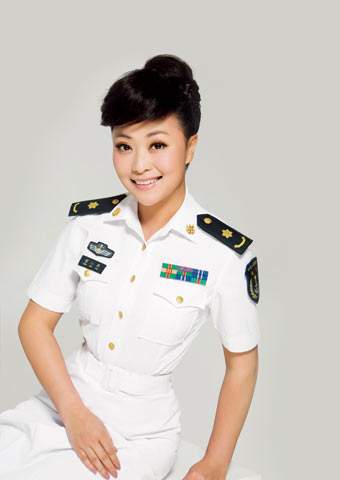 曾小燕布依族歌手国家二级演员